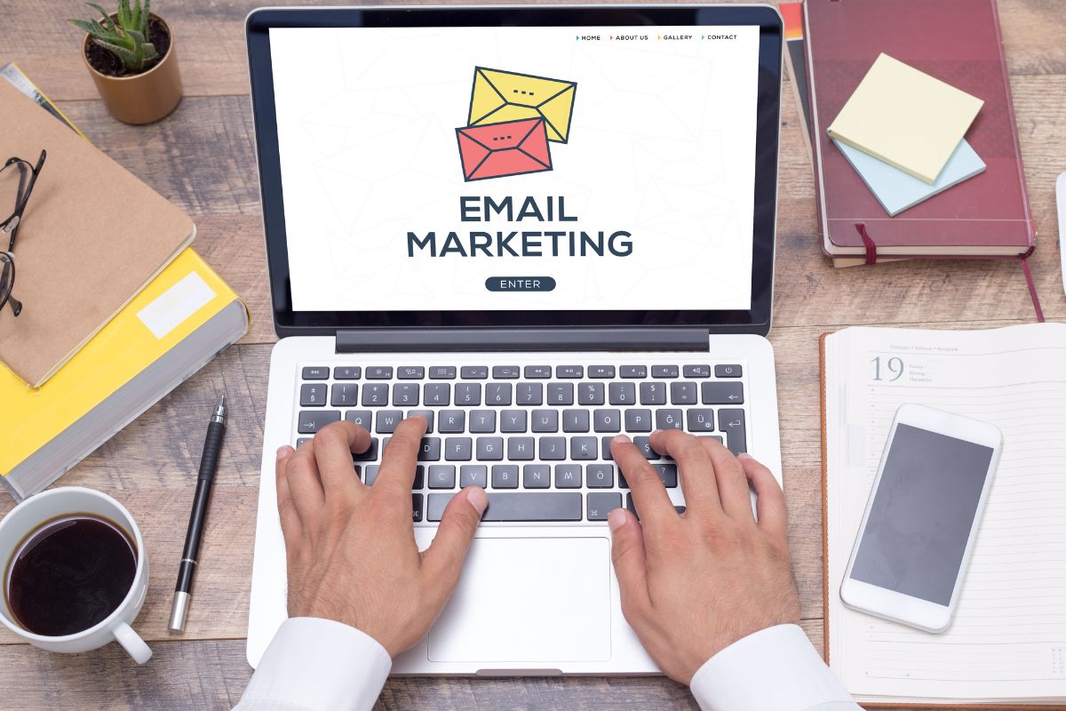 A person using email marketing strategy to build more connection with customers.