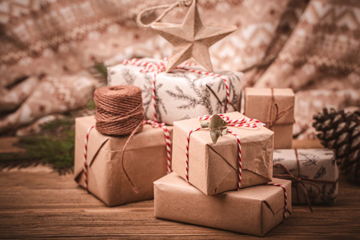 The employee's presents are packaged in an environmentally friendly manner.