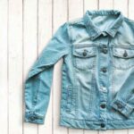 A men’s denim jacket from the mens-denim-jacket-guide is shown in the image